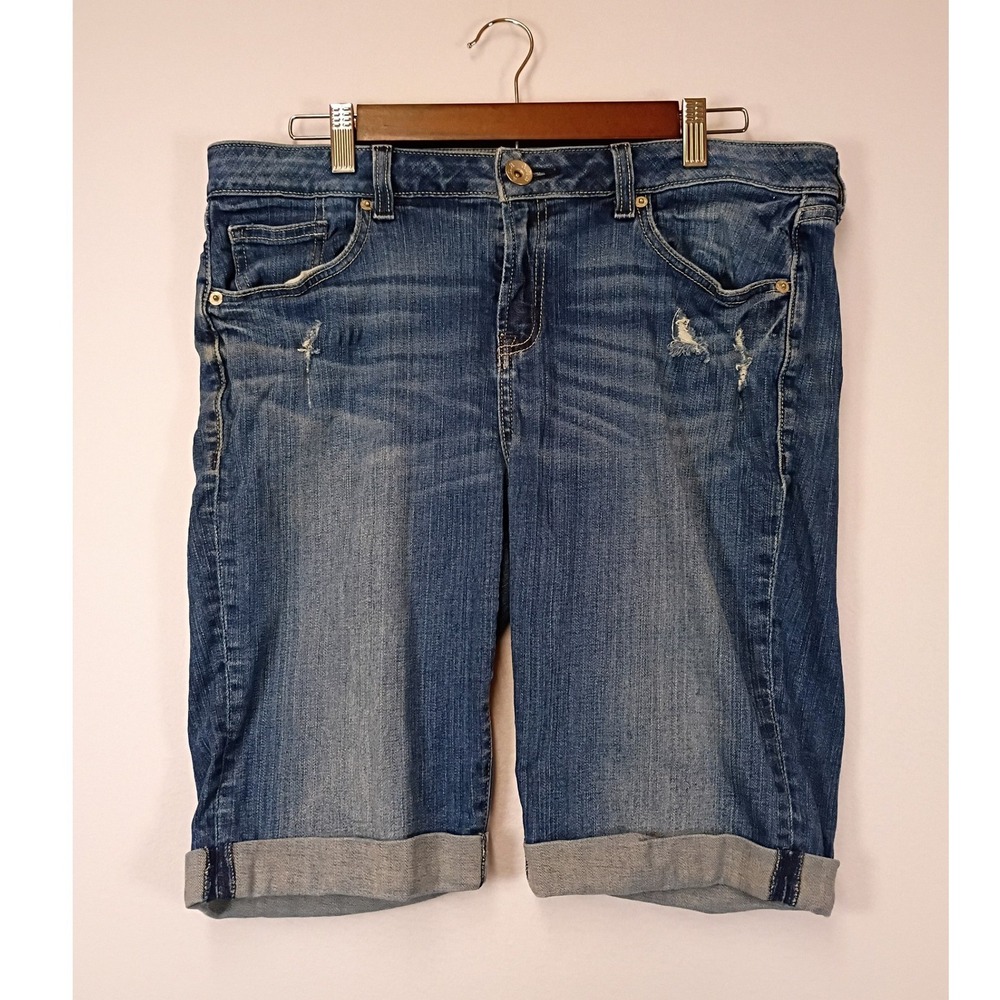 Casual Distressed A New Approach Womens 14 Blue Denim Cuffed Bermuda Shorts